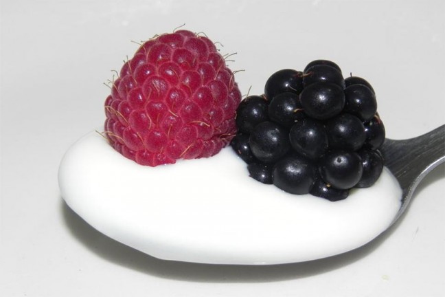 Jogurt z owocami